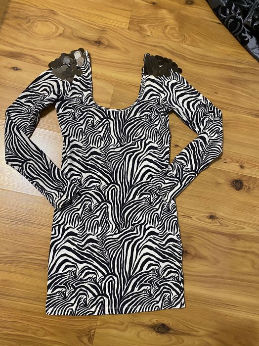 sukienka z długim rękawem zebra cekiny