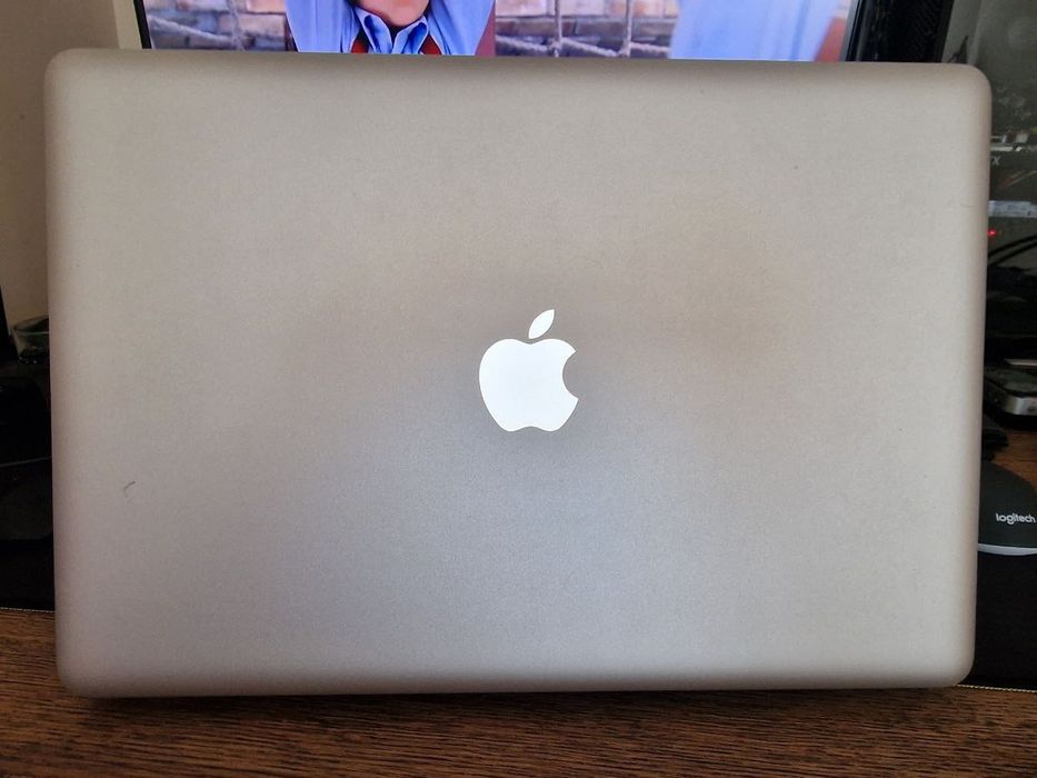 MacBook Pro 15 2011 i7 16GB SSD, робочий стан