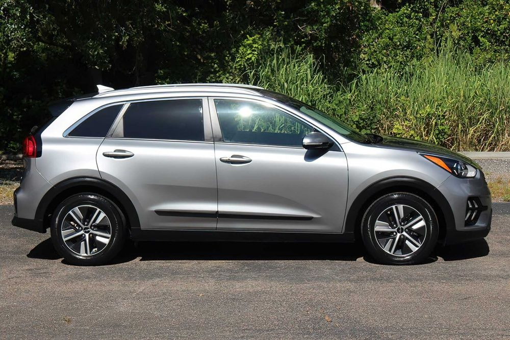Kia Niro EX Premium      2022