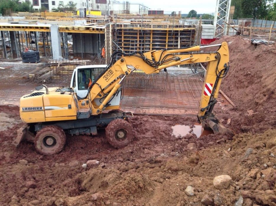 ODŚNIEŻANIE usł. koparką - koparko ładowarką.Transport materiałów syp