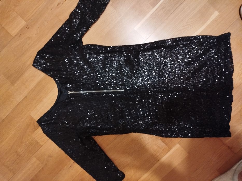 Sukienka cekinowa rozmiar M