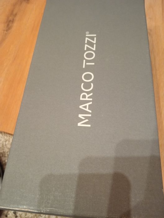 Czarne sandały roz. 36