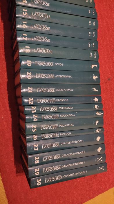 Enciclopédia Larousse