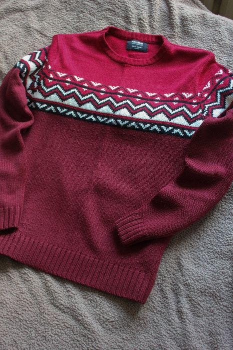 Светр Pull&Bear червоний розмір Л/L