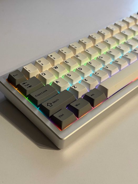 Klawiatura Mechaniczna Yunzii AL68 milk V2