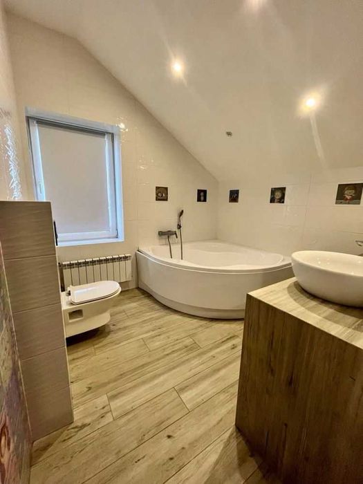 Будинок з ремонтом та меблями Білогородка Тераса Автонавіс Генератор Газ