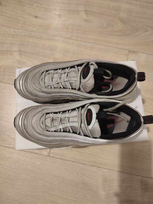 Buty sportowe odblaskowe Nike 39