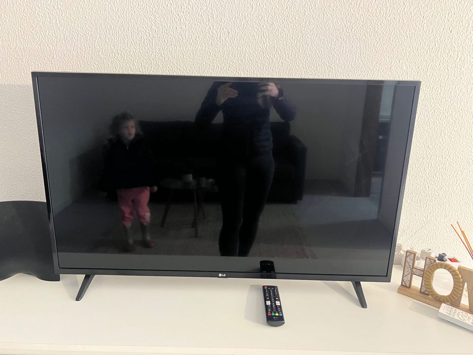 Televisão LG 108cm