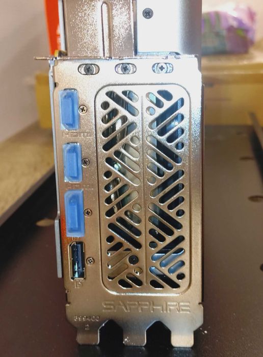 AMD RX 7800 XT Nitro+ 16GB