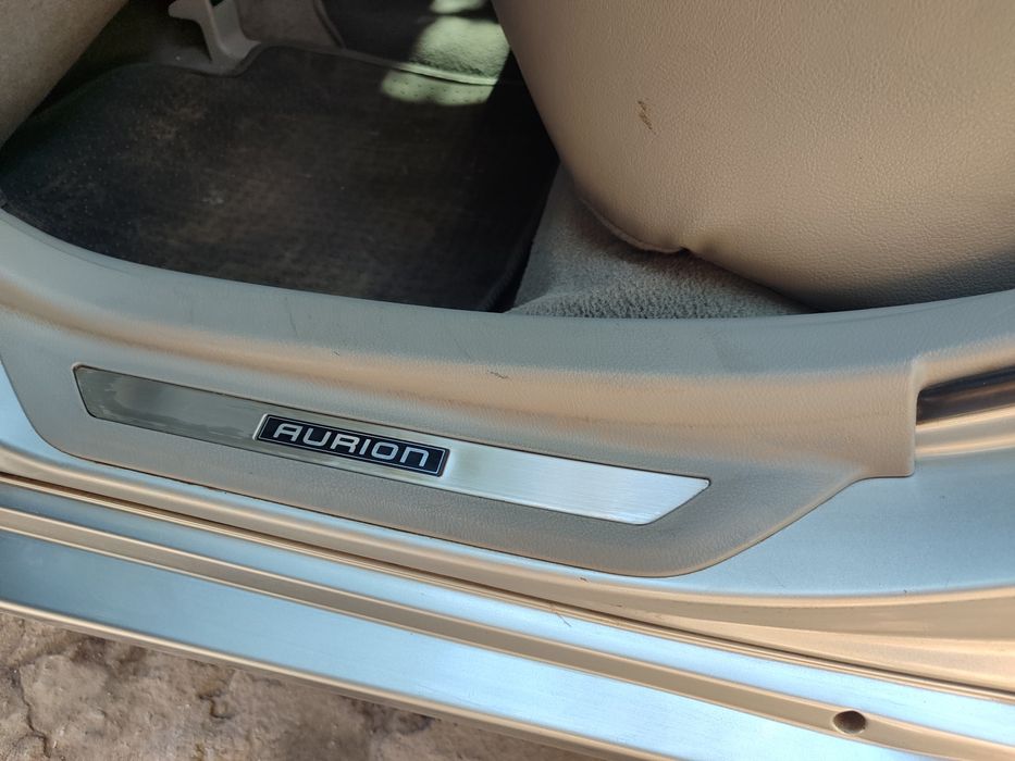 Продам автомобіль TOYOTA AURION