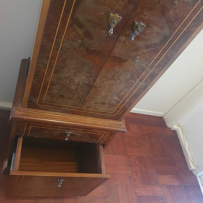 Bar / Armário de Bebidas