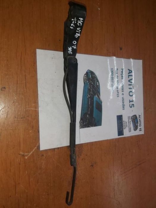 Braço escova traseiro Mercedes Vito 2007