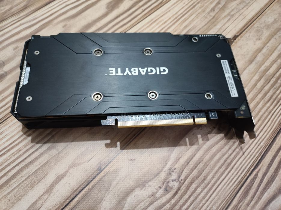 Відеокарта Gigabyte RX 470 4Gb З підствіткою Робоча