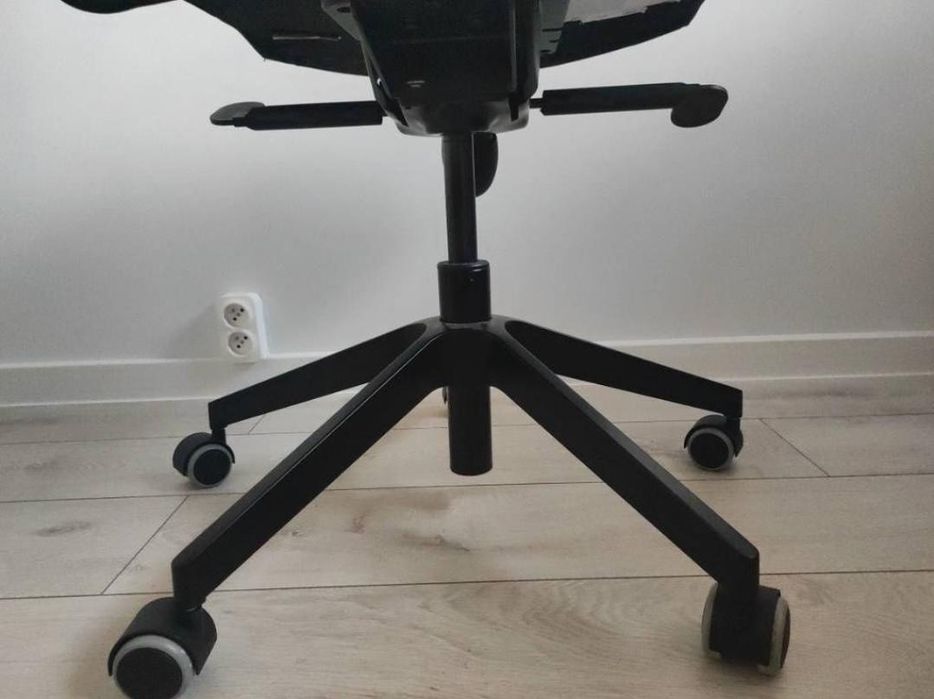 Fotel krzesło biurowe MARKUS jak nowy IKEA