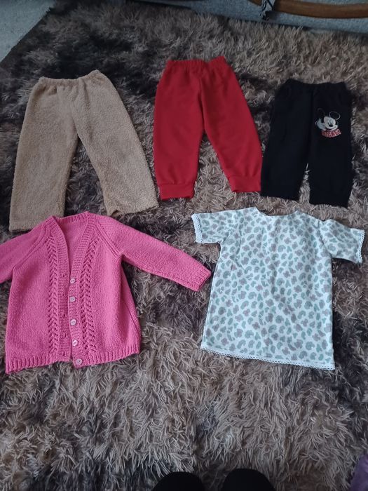 Безкоштовно штани на дівчинку