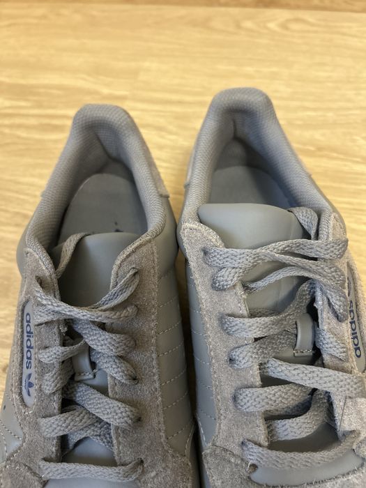 чоловічі кросівки Adidas Powerphase сірого кольору