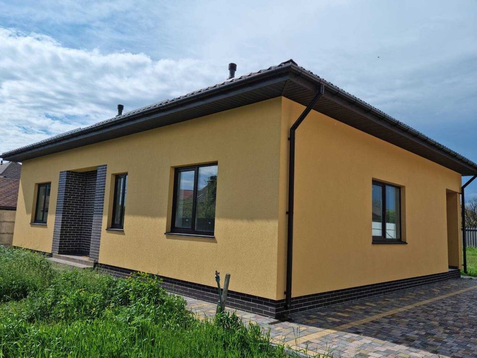 Продам 1 эт. новый дом 135 кв.м. в с.Осещина,9 соток земли от хозяина