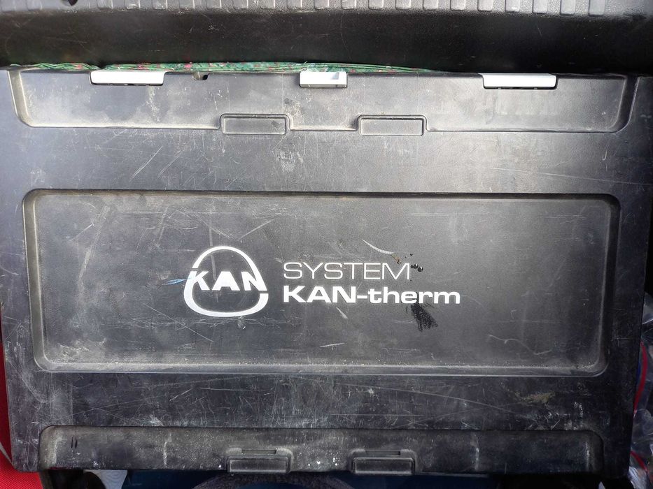 Zaciskarka "KAN-therm") Klauke Mini i szczęki typu M 15-28