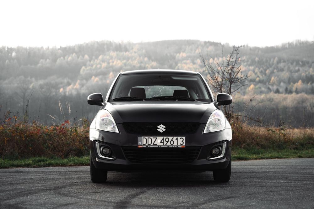Suzuki Swift Suzuki Swift 1.2 90KM 1.2 benzyna 105tyś 2015r