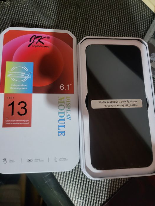 Ecra iPhone 13 novo