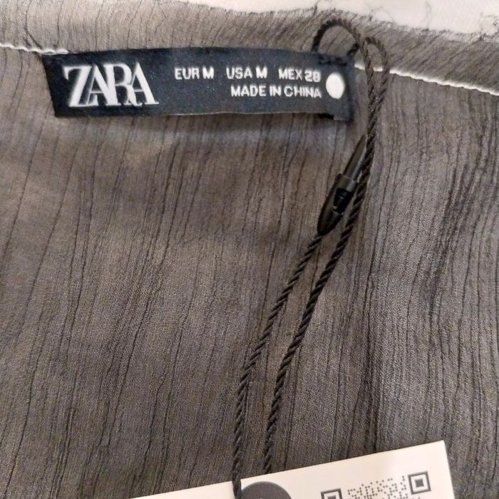 Top preto da Zara