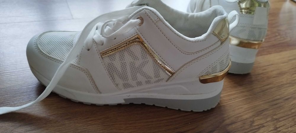 Buty białe rozmiar 38