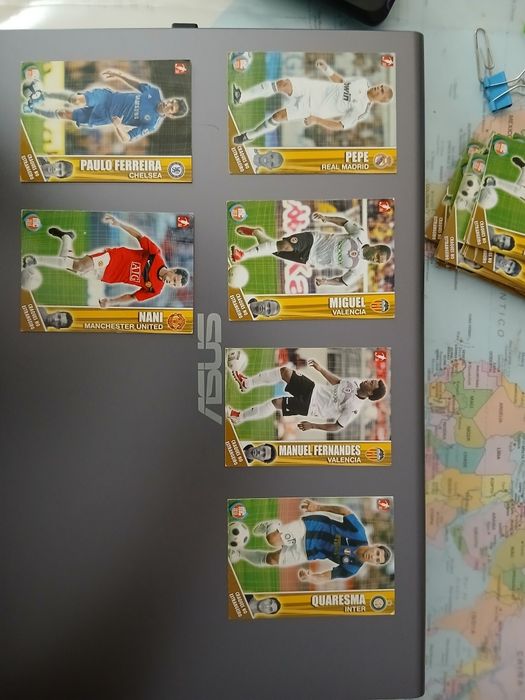 Cartas/cromos variados