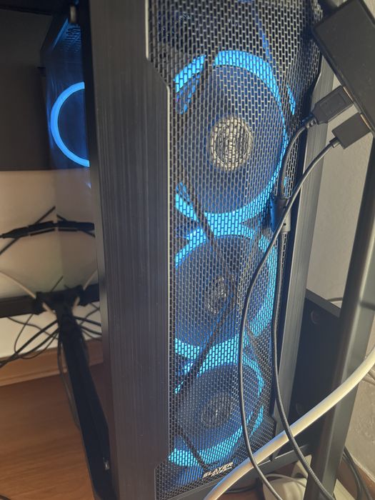 PC torre gaming com RTX 3060 16RAM I5-12400F