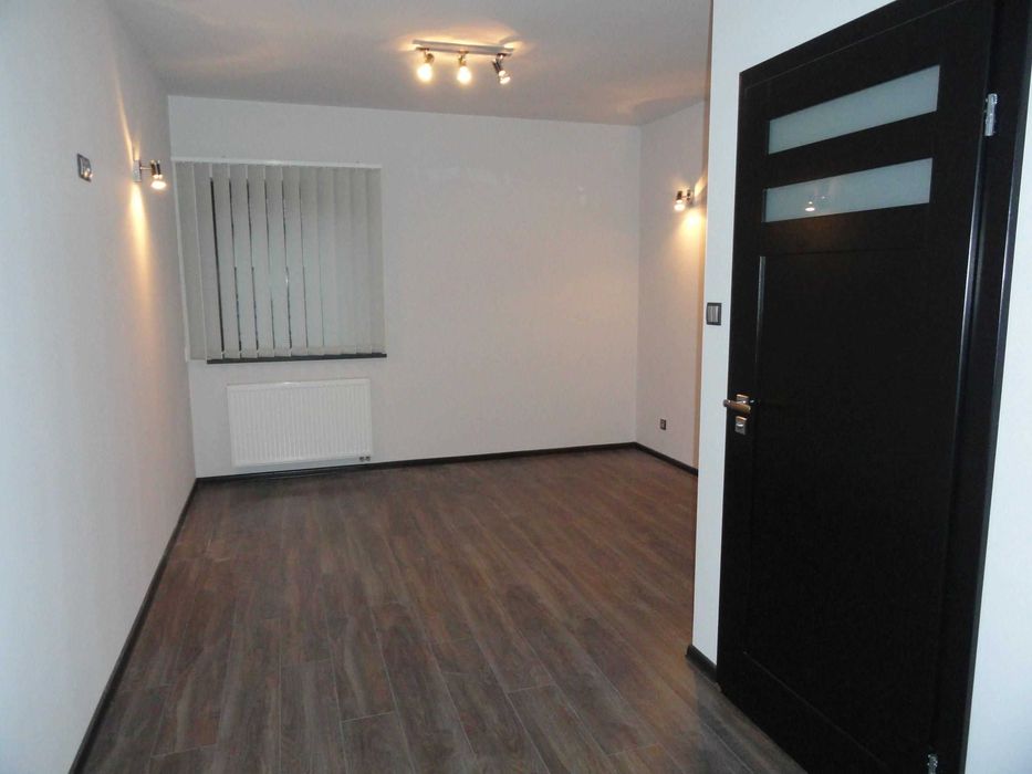 Ruczaj lokal biurowy w kameralnym budynku usługowym z parkingiem