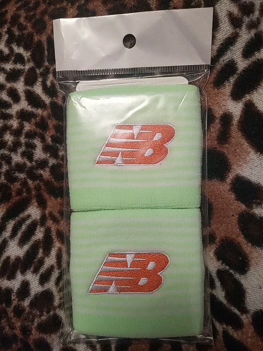 Напульсники New Balance