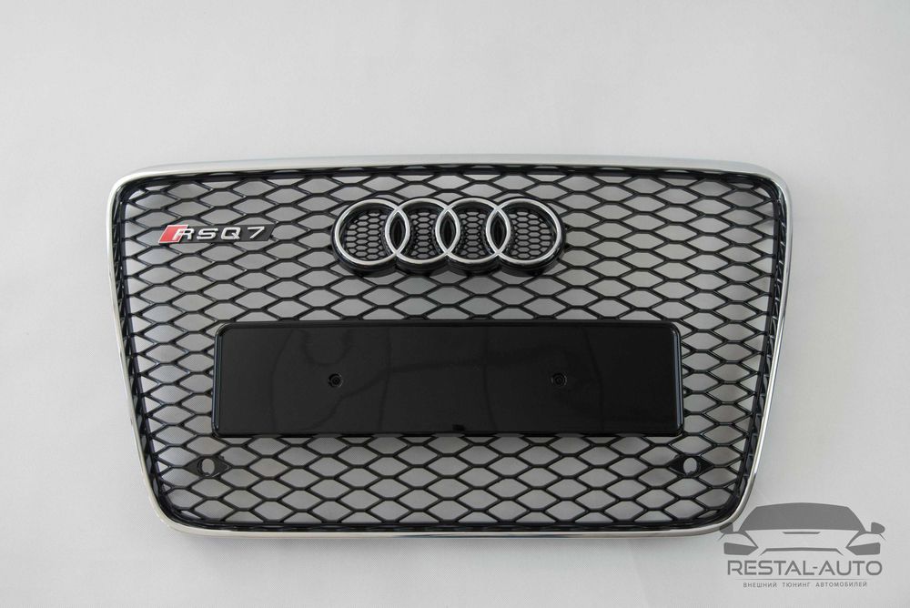 Решітка радіатора audi q7 2009-2015год Черная с хром рамкой в стиле RS
