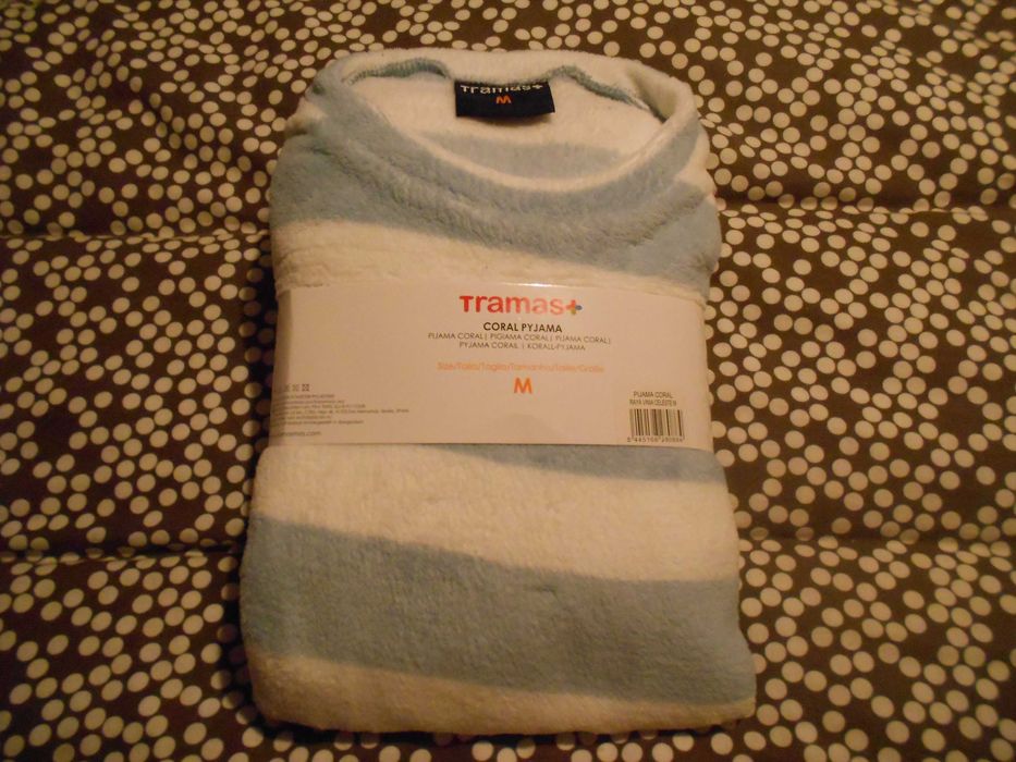 Pijama quentinho para menina/senhora NOVO