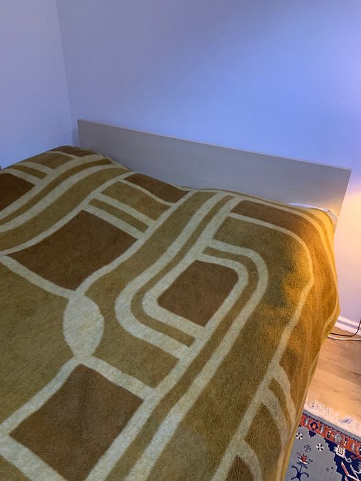Cama sem colchão