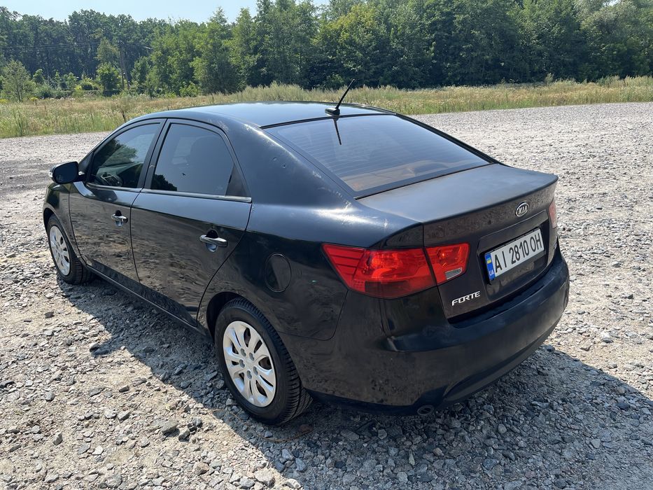 Kia Forte 2009 VIN KNAFU4A23A5830656 фото оголошення 2 з 24