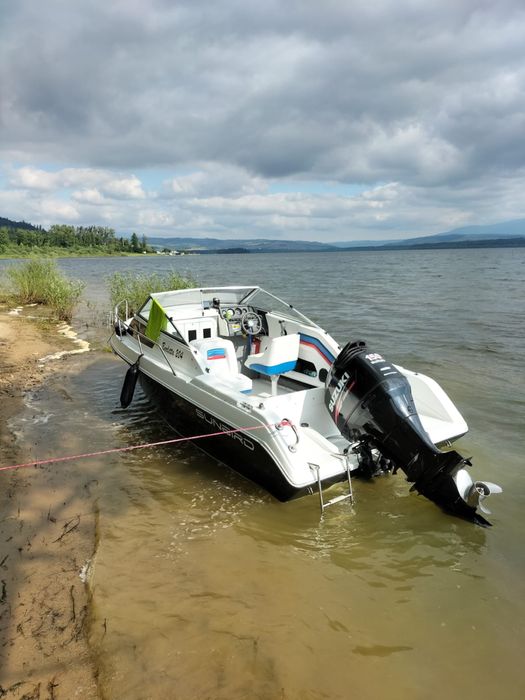 Łódź motorowa, motorówka kabinowa GOTOWA DO PŁYWANIA