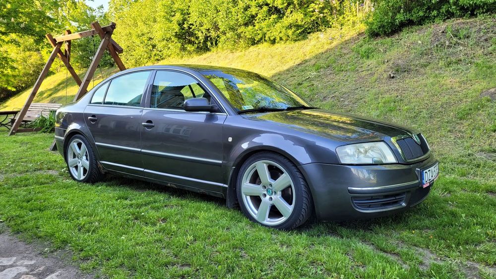 Skoda Superb 2003 Skoda Superb 2.5 TDi Automat