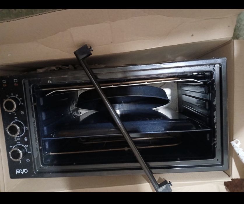 Електрична піч Artel md4816, без стекла