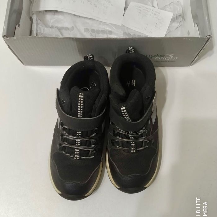 Віддам дитячі черевики Waterproof, р. 29