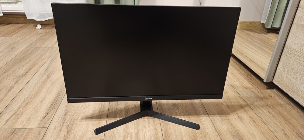 Sprzedam zestaw komputerowy do gier.