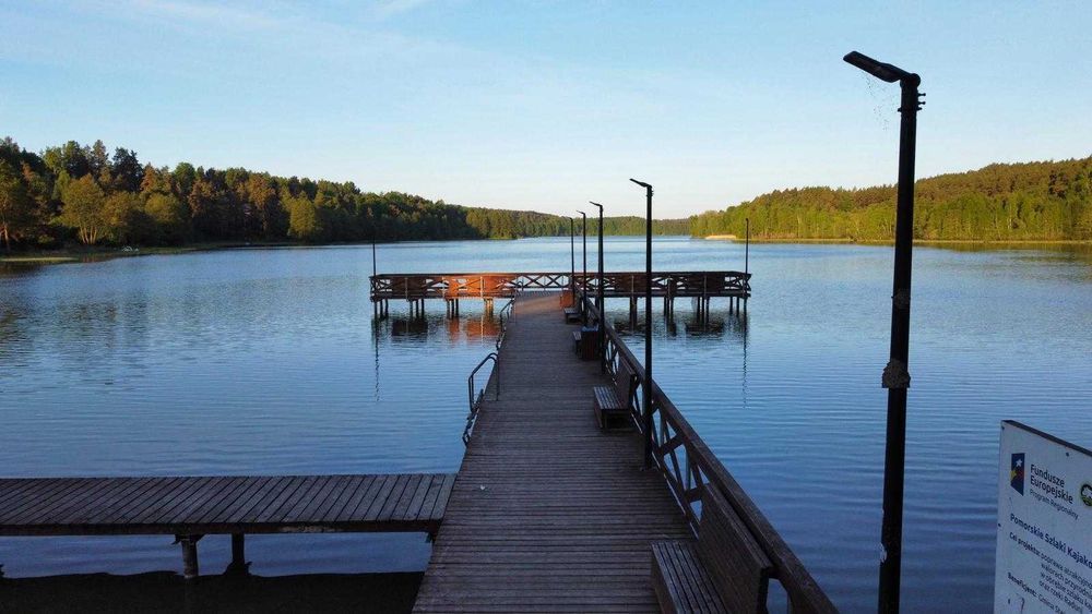Domki nad jeziorem | Balia Jacuzzi, Sauna, Basen, Kominek | Kaszuby, Gołubie | 4–8 os.