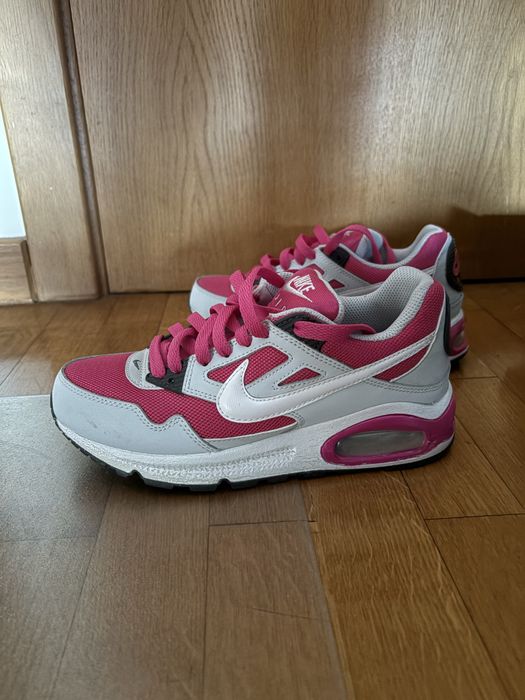 Nike Air Max (Tamanho 36.5)