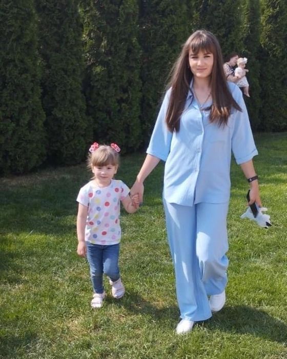 Легкий блакитний літній костюм