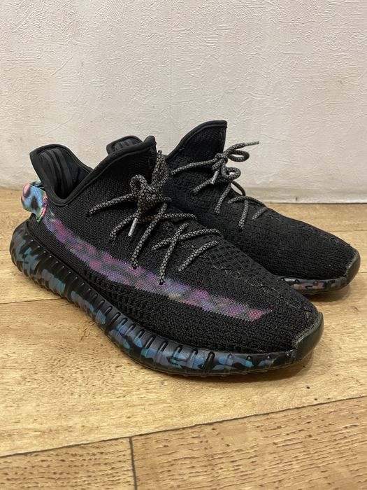 Кросівки Yeezy boost