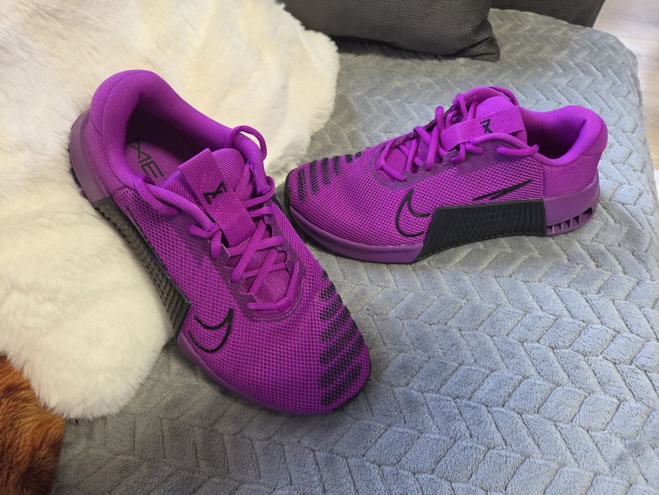 Adidasy Nike Performance r. 40,5