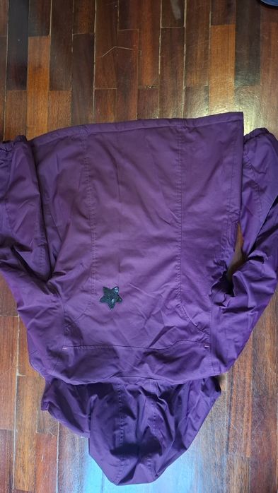 Casaco chuva Quechua roxo 2 lados Tam. 12