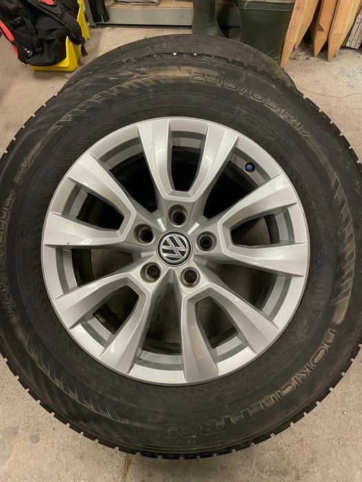 AMAROK VW , VW T5/T6 - 2020r doskonały stan 245/65/R17 - 5x120 rozstaw