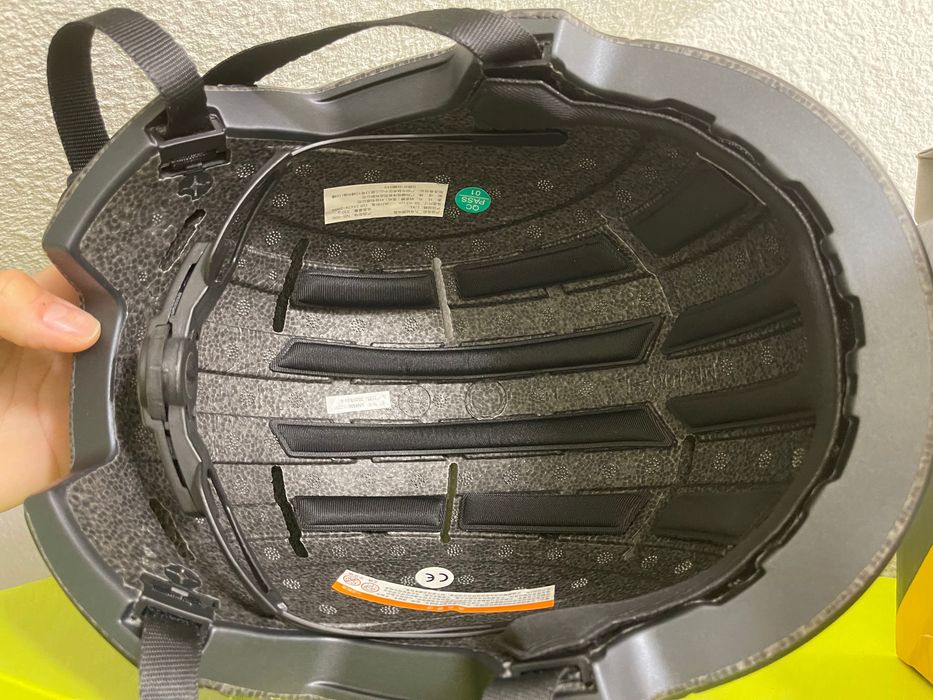 Велосипедный шлем Ninebot. Дышащий, размер L.