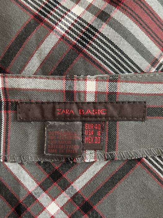 Saia Zara Basic padrão