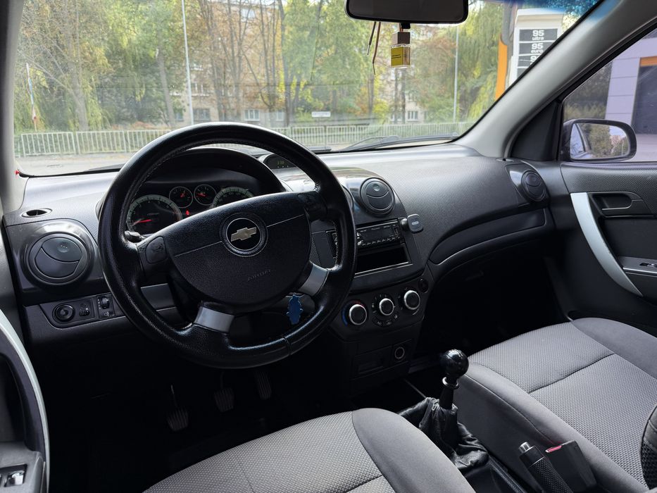 Chevrolet Aveo T250 M/T