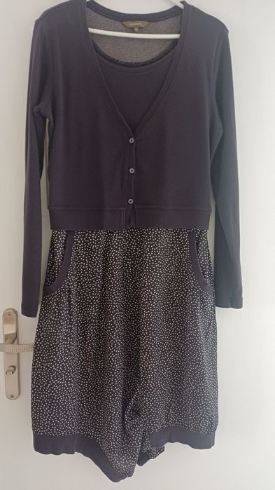 Sukienka granatowa / dół  białe  groszki /rozmiar 40 .Firma Sandwich